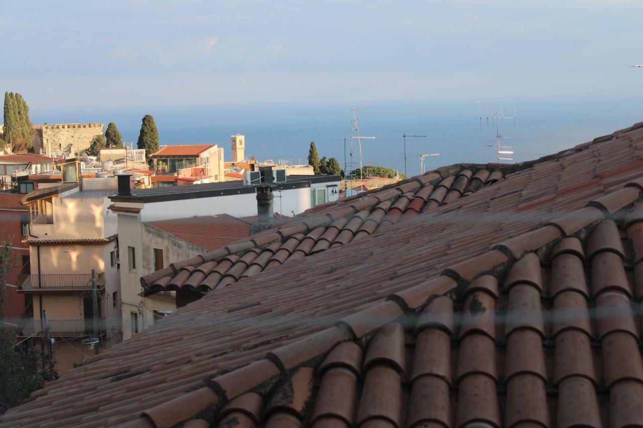 Taormina Casa Sarina Apartment Bagian luar foto